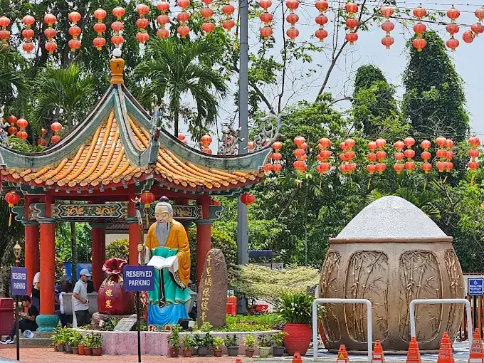 Thean Hou Temple Kuala Lumpur Malaysia: A Complete Visitor Guide 6 Thean Hou Temple Kuala Lumpur Malaysia